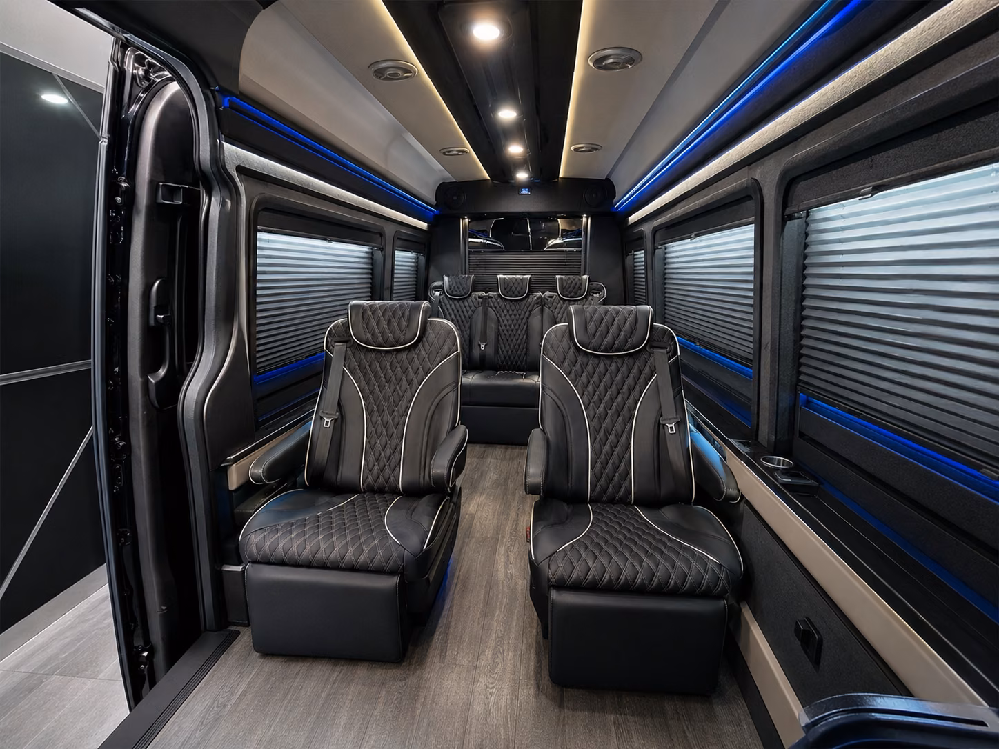 group airport transfers for sports teams corporate groups and school travel