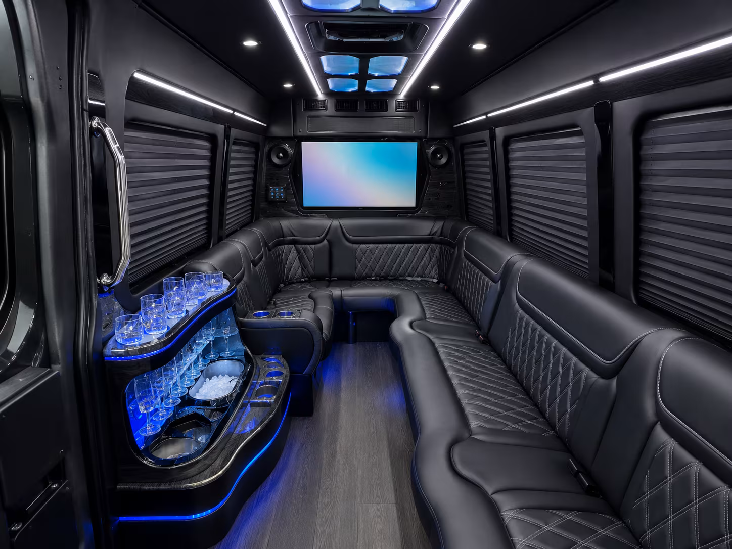 riverwind casino showplace theatre and lloyd noble center transportation