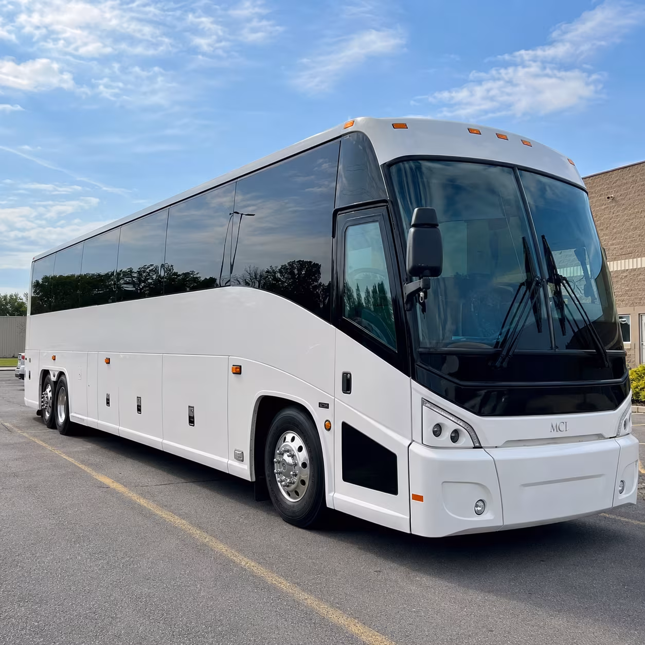 shuttle your team between moore and downtown oklahoma city without the i 35 headache