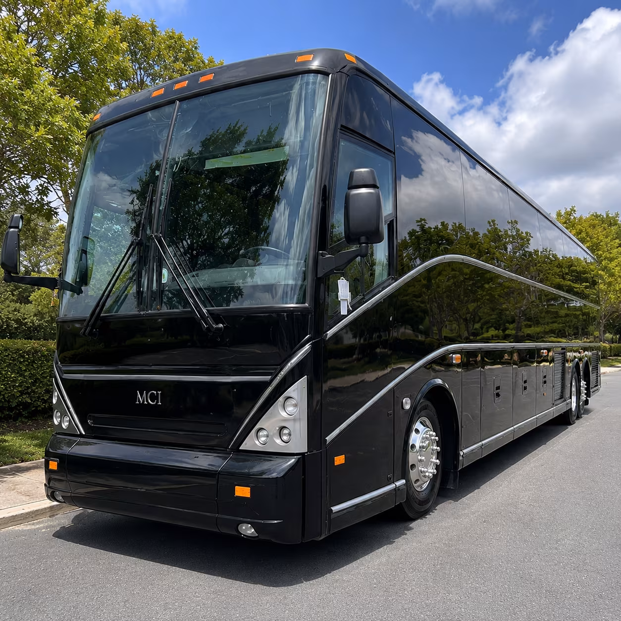 sooners game day buses from moore to gaylord family oklahoma memorial stadium